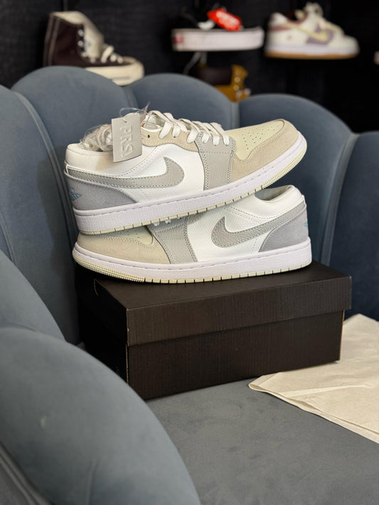 NIKE AIR JORDAN 1 LOW '' PARIS ”
