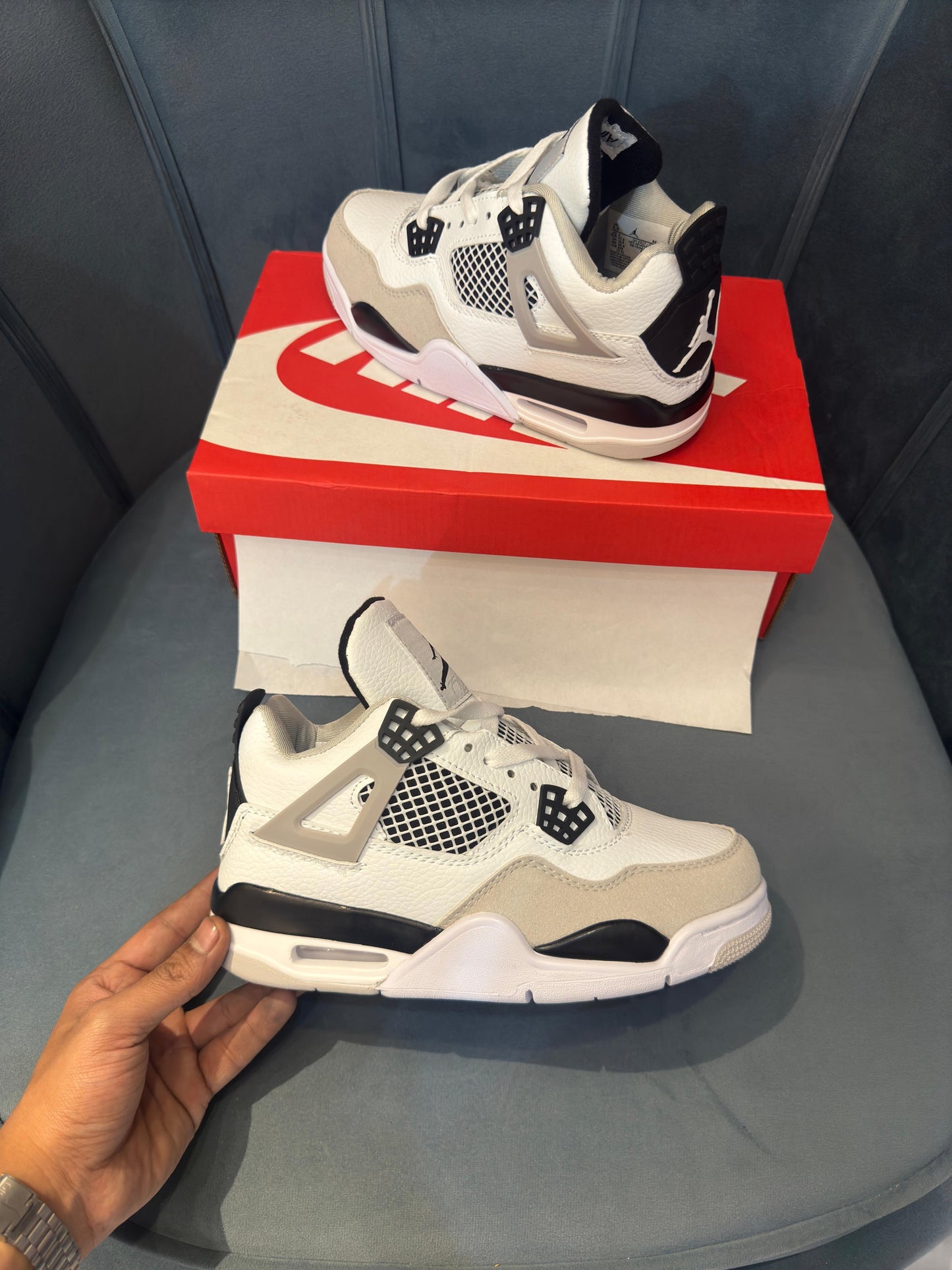 JORDAN 4 ''MILITARY BLACK''