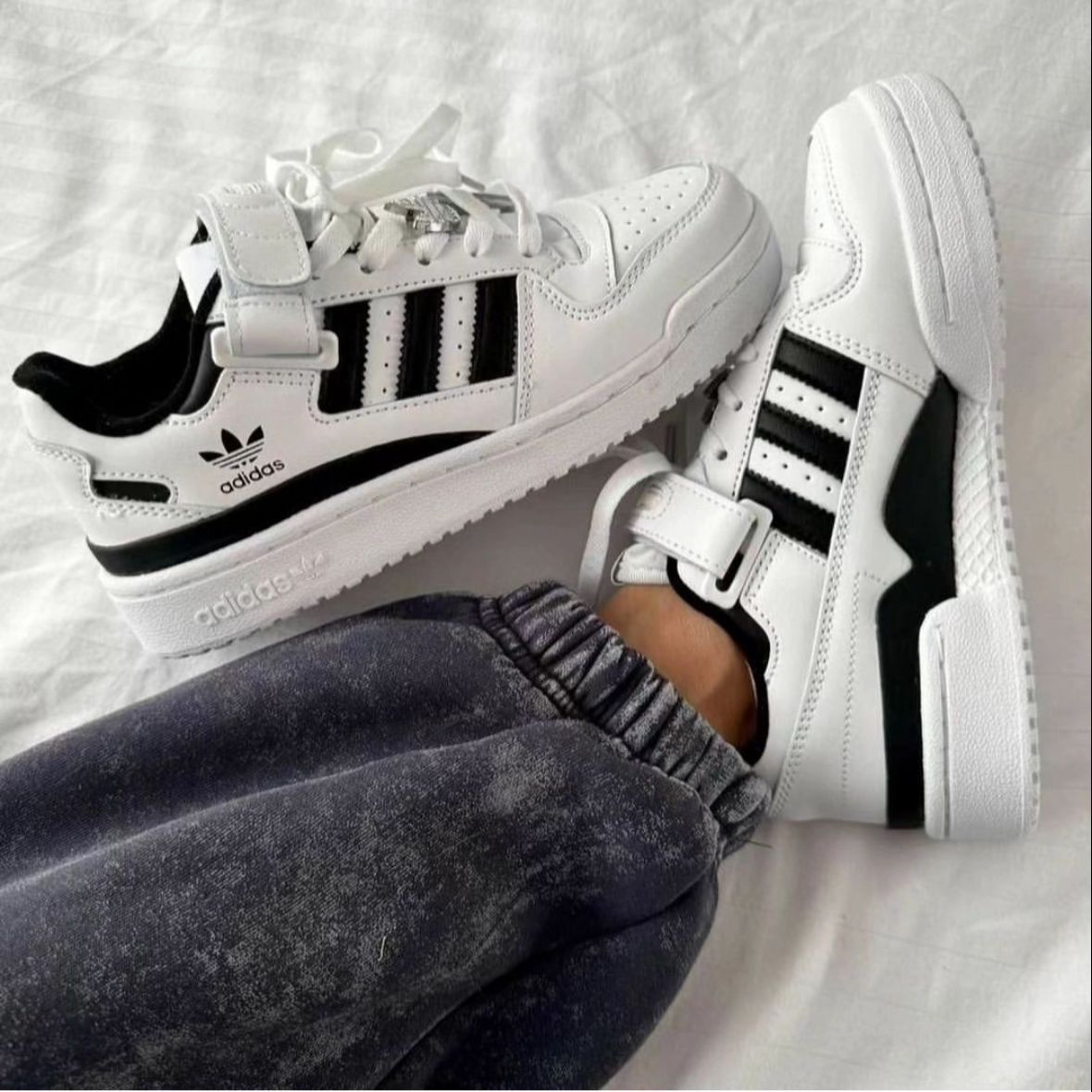 ADIDAS ''FORUM WHITE/BLACK''