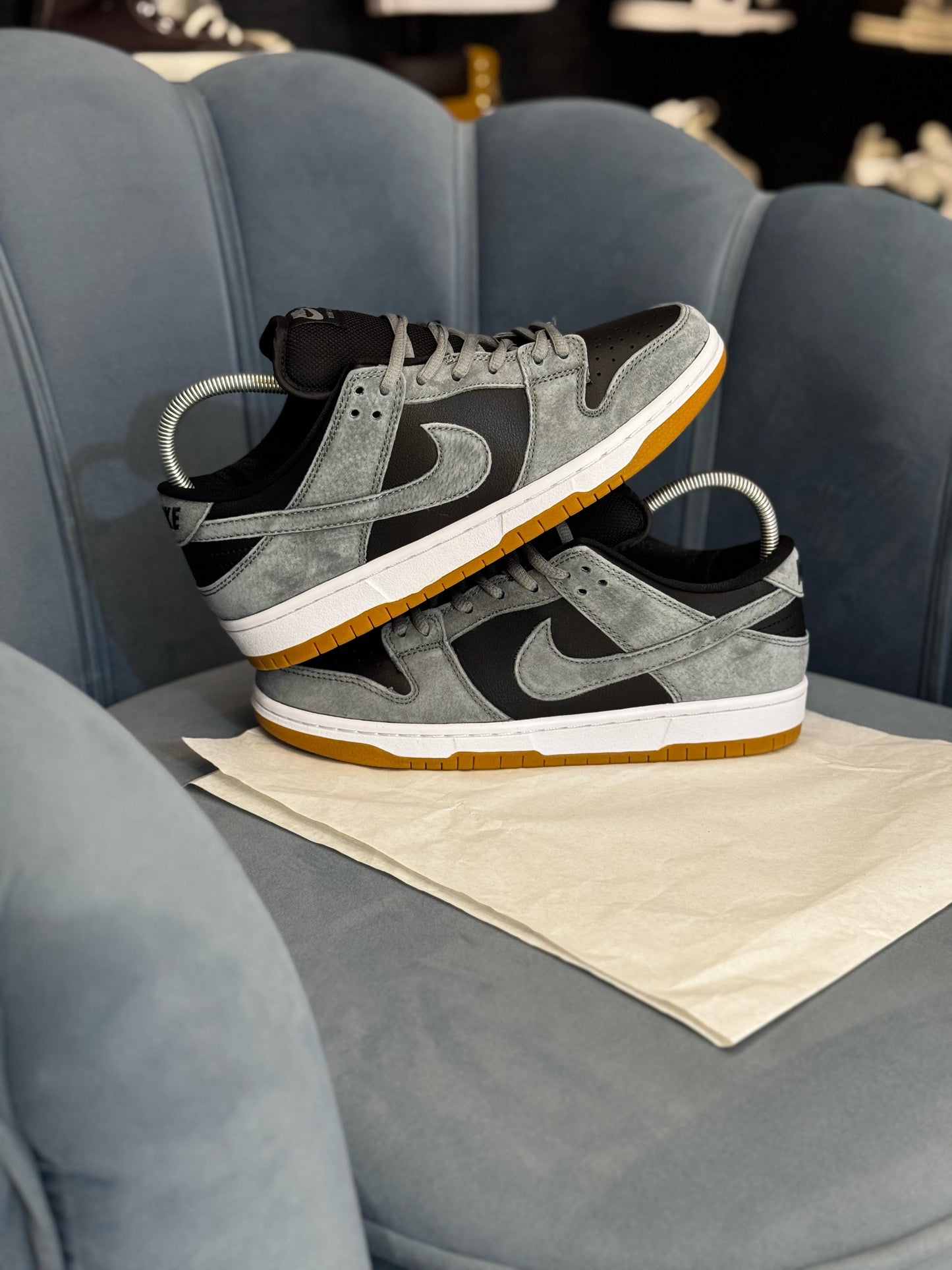 NIKE SB DUNK “DARK GREY”