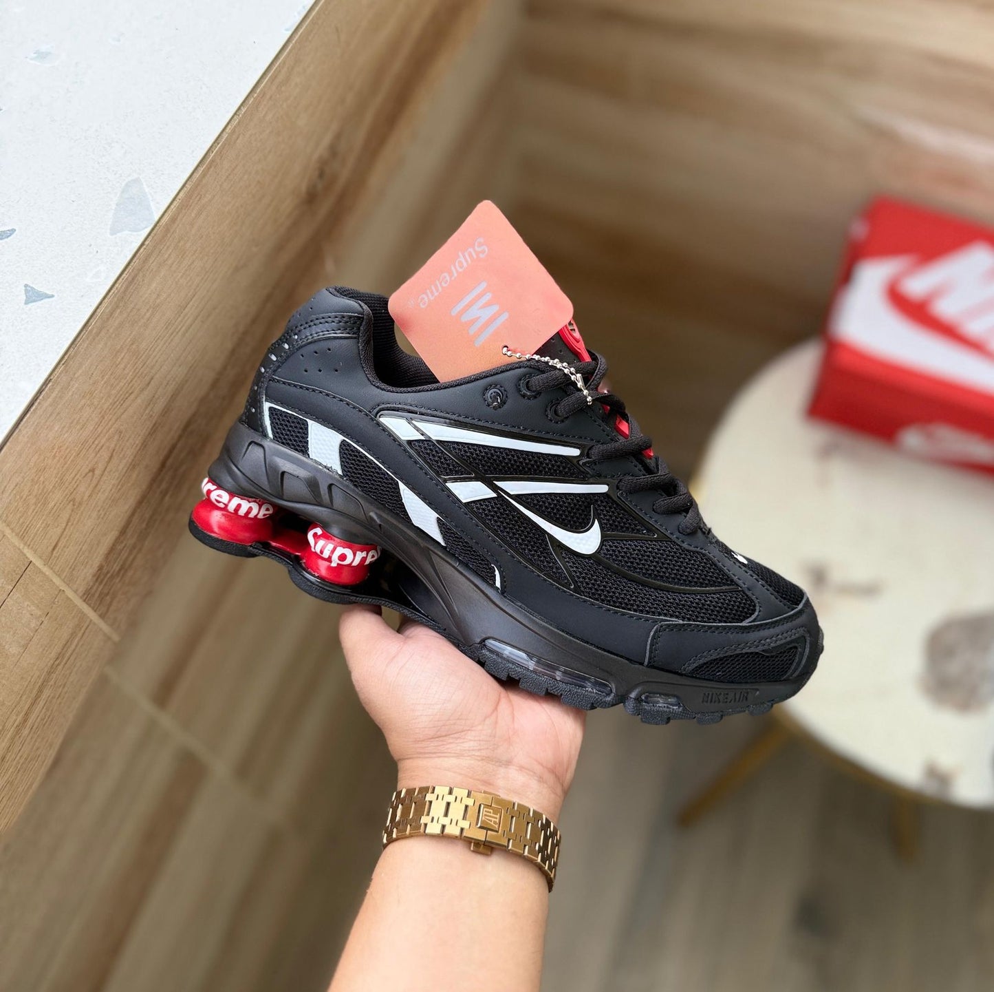 NIKE SHOX 2025 ''SUPREME''