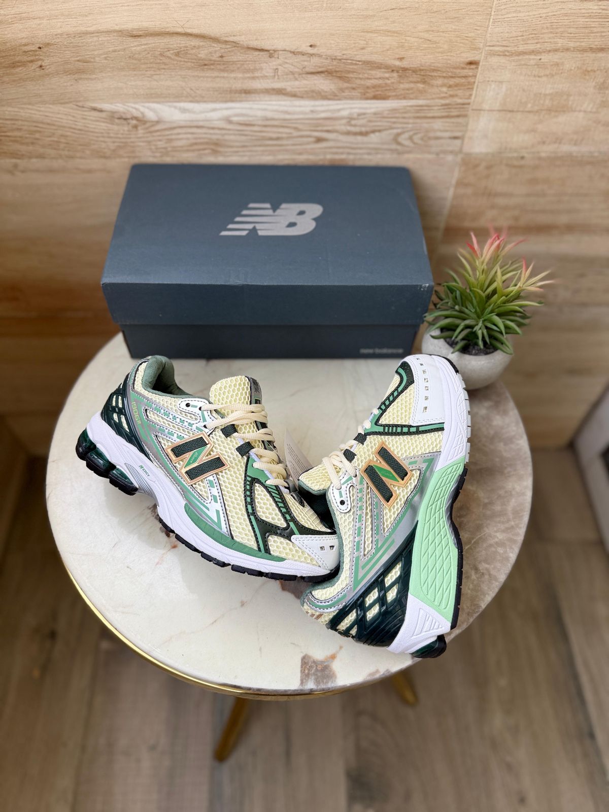 NEW BALANCE '' 1906 LEON DORE ''