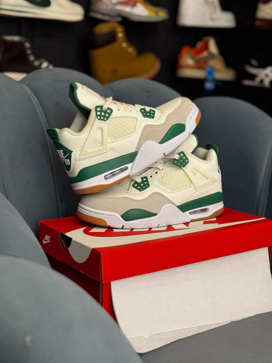 AIR ''JORDANS 4 RM PINE GREEN''