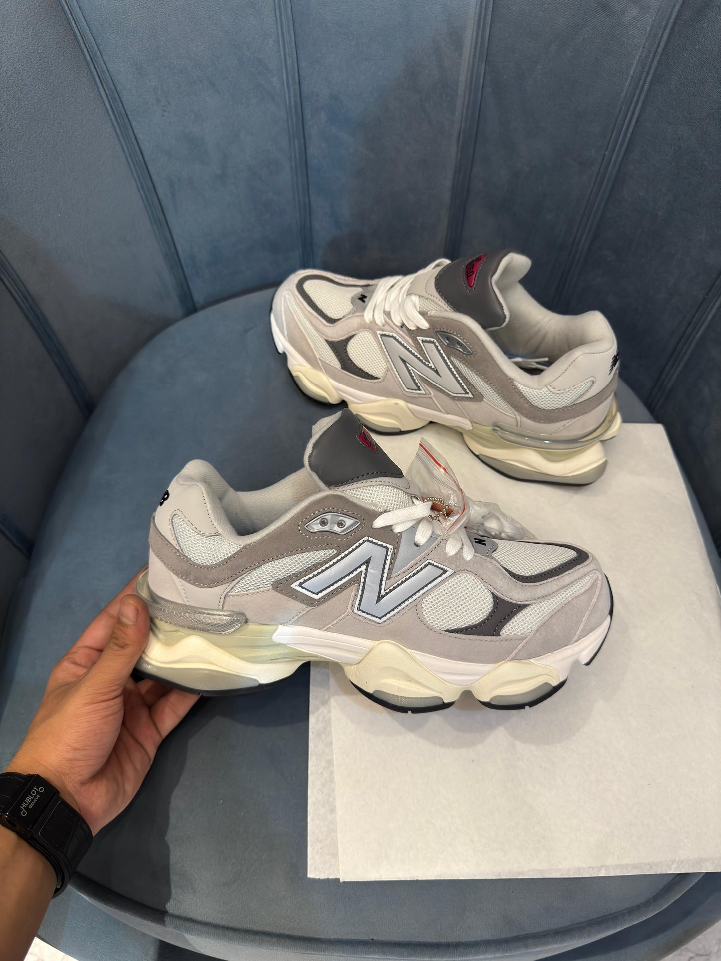 NEW BALANCE “9060 RAIN CLOUD GREY”