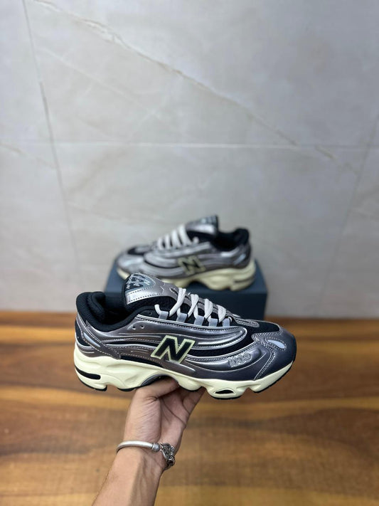 NEW BALANCE'' 1000 SILVER METALLIC''