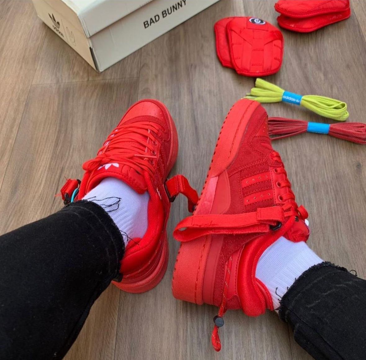ADIDAS BAD BUNNY RED
