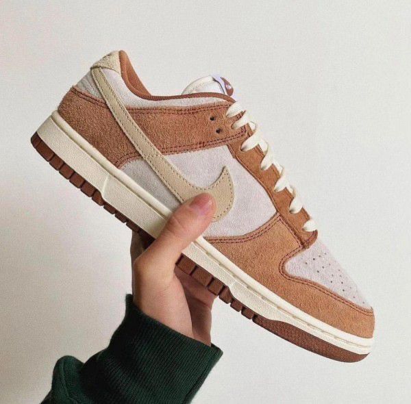 NIKE SB CURRY