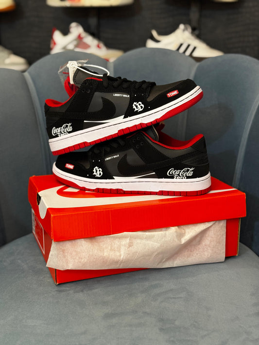 NIKE SB COCA COLA