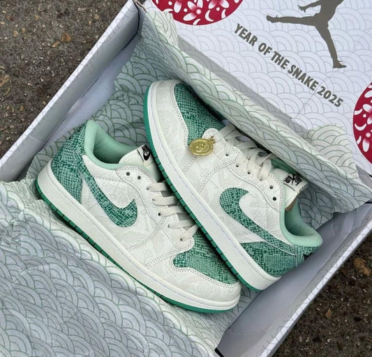 AIR JORDANS RETRO 1 ''SNAKE OF THE YEAR 2025''