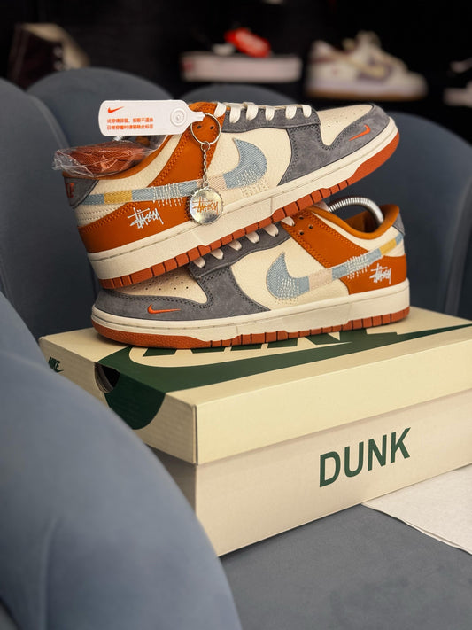 NIKE ''SB DUNK STUSSY GREY ORANGE''