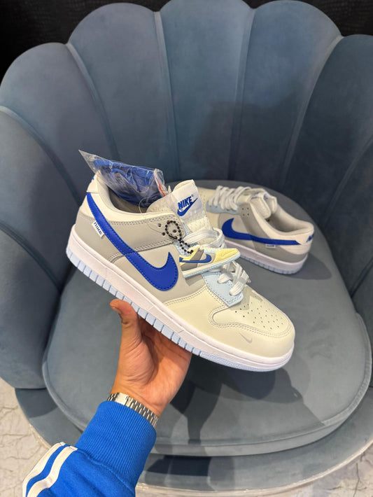 NIKE SB DUNK ''IVORY HYPER ROYAL''