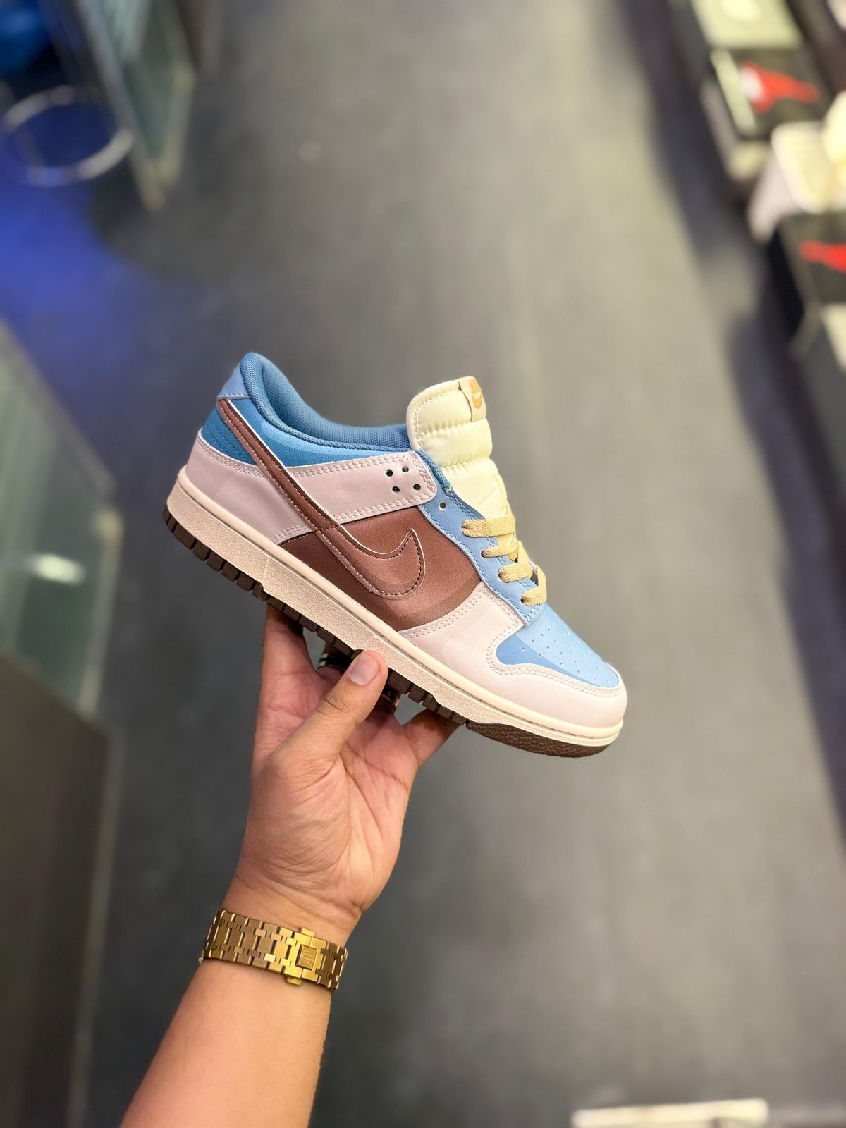 NIKE '' SB DUNK SNORLAX ''