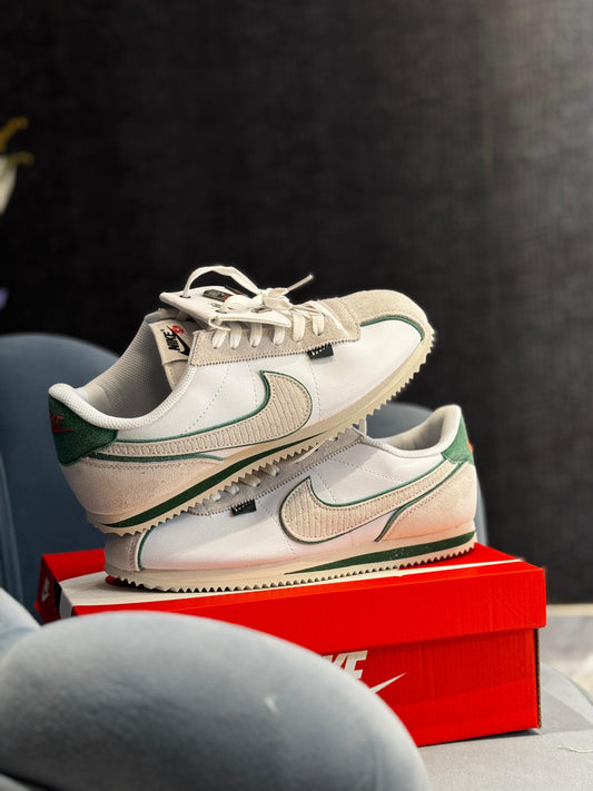 NIKE'' CORTEZ PETALS UNITED WHITE''