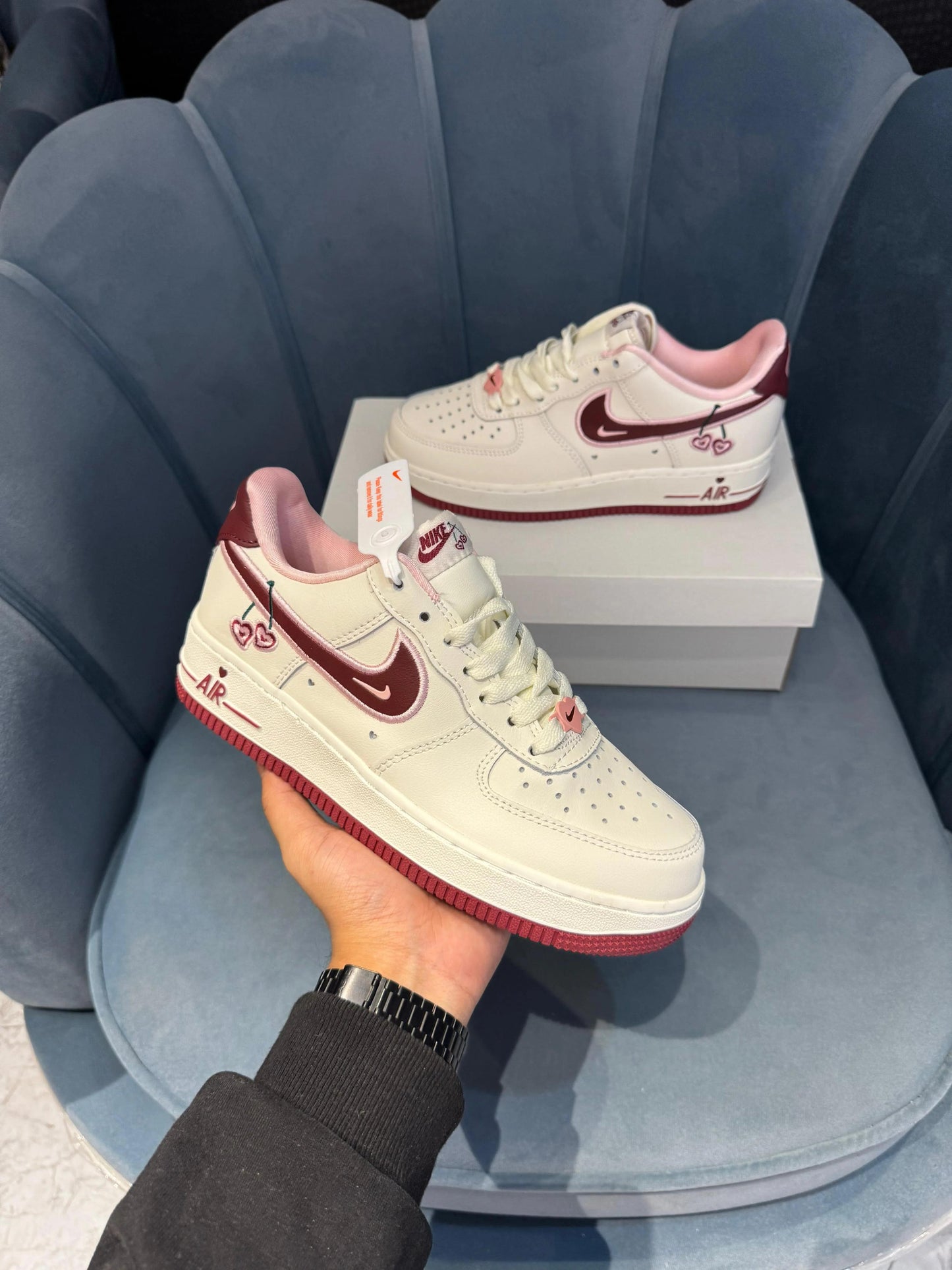 NIKE AIRFORCE ''VALENTINE''