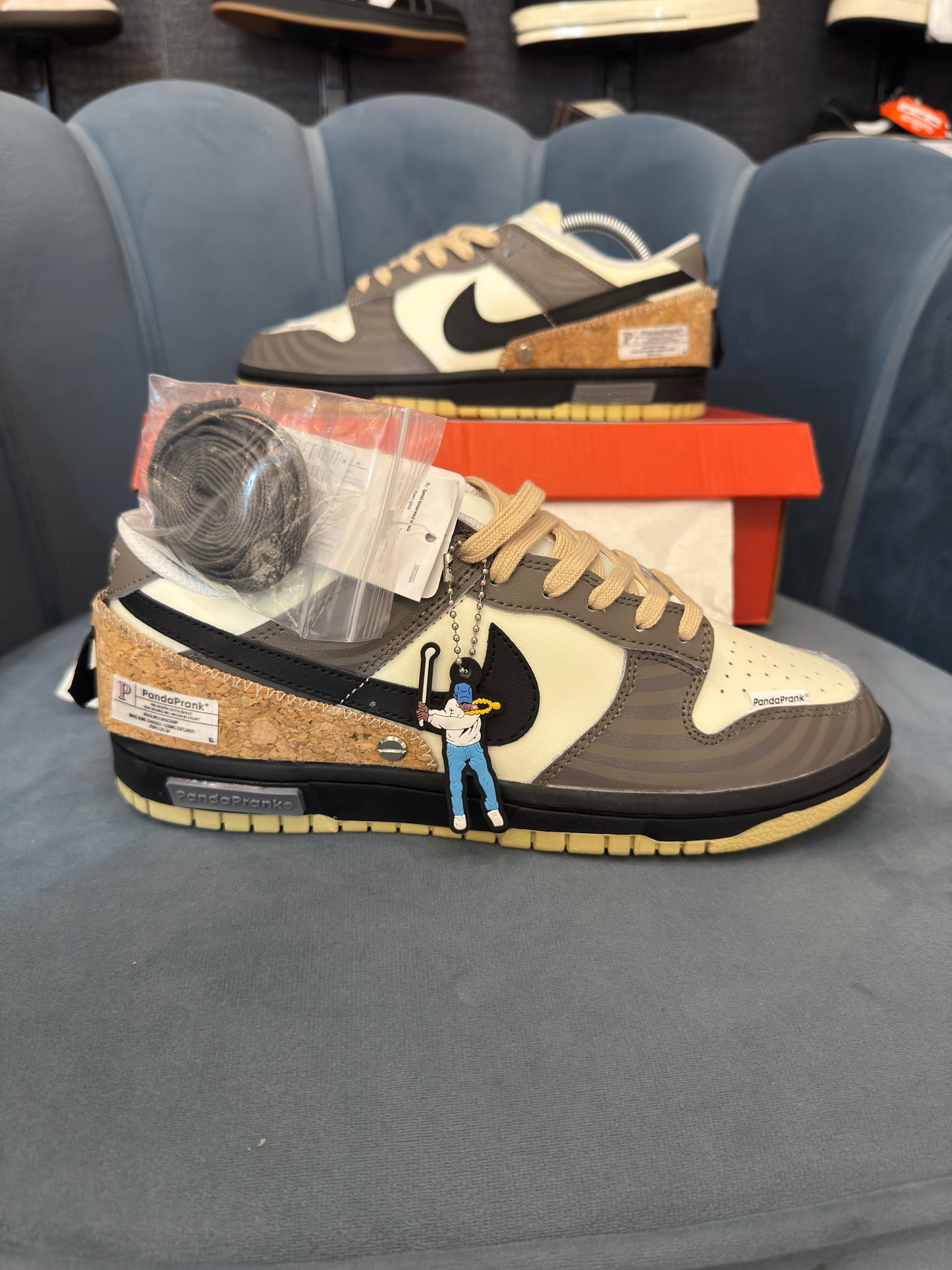 NIKE SB DUNK “PANDAPRANK CACAO”