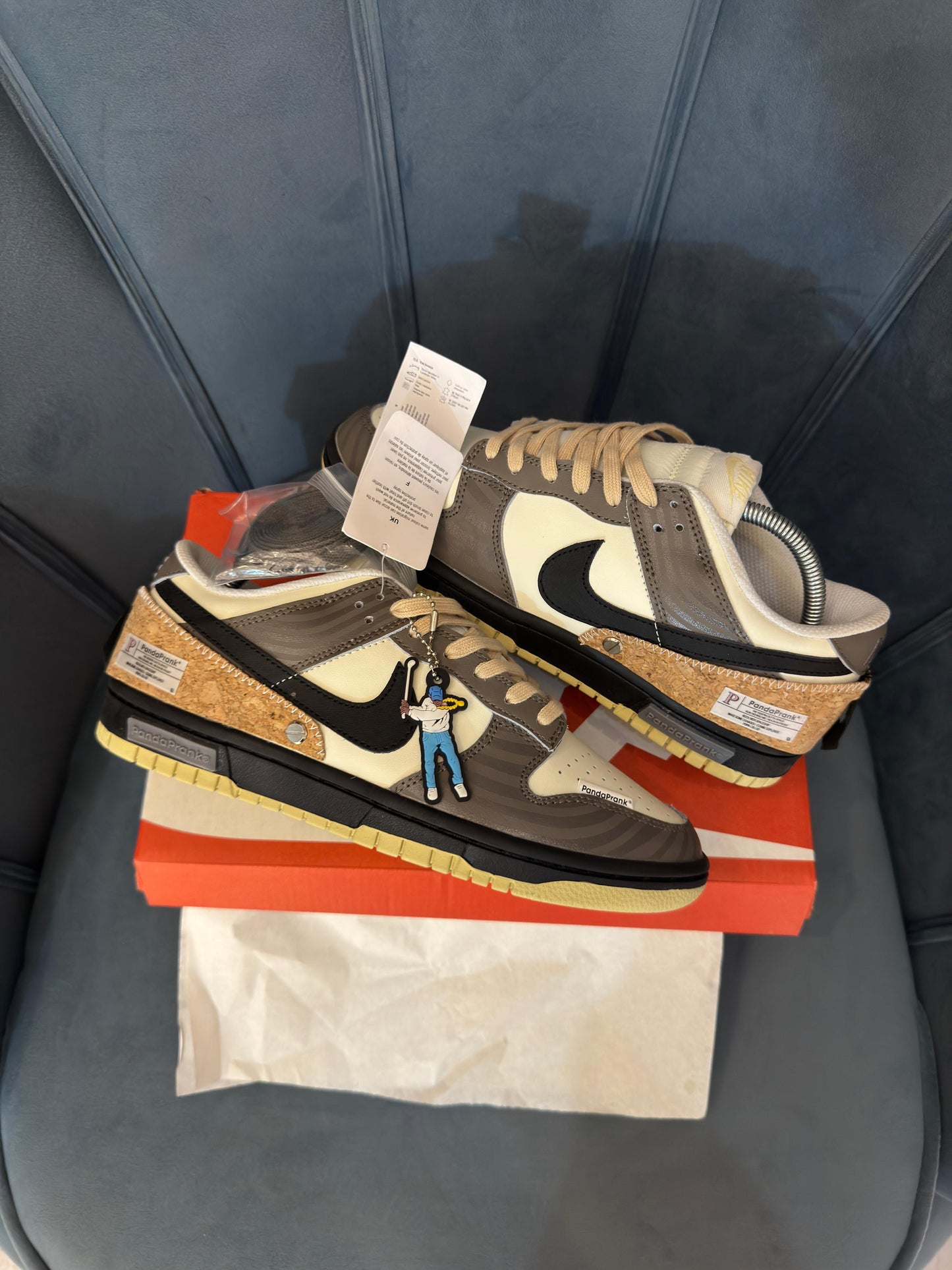 NIKE SB DUNK “PANDAPRANK CACAO”