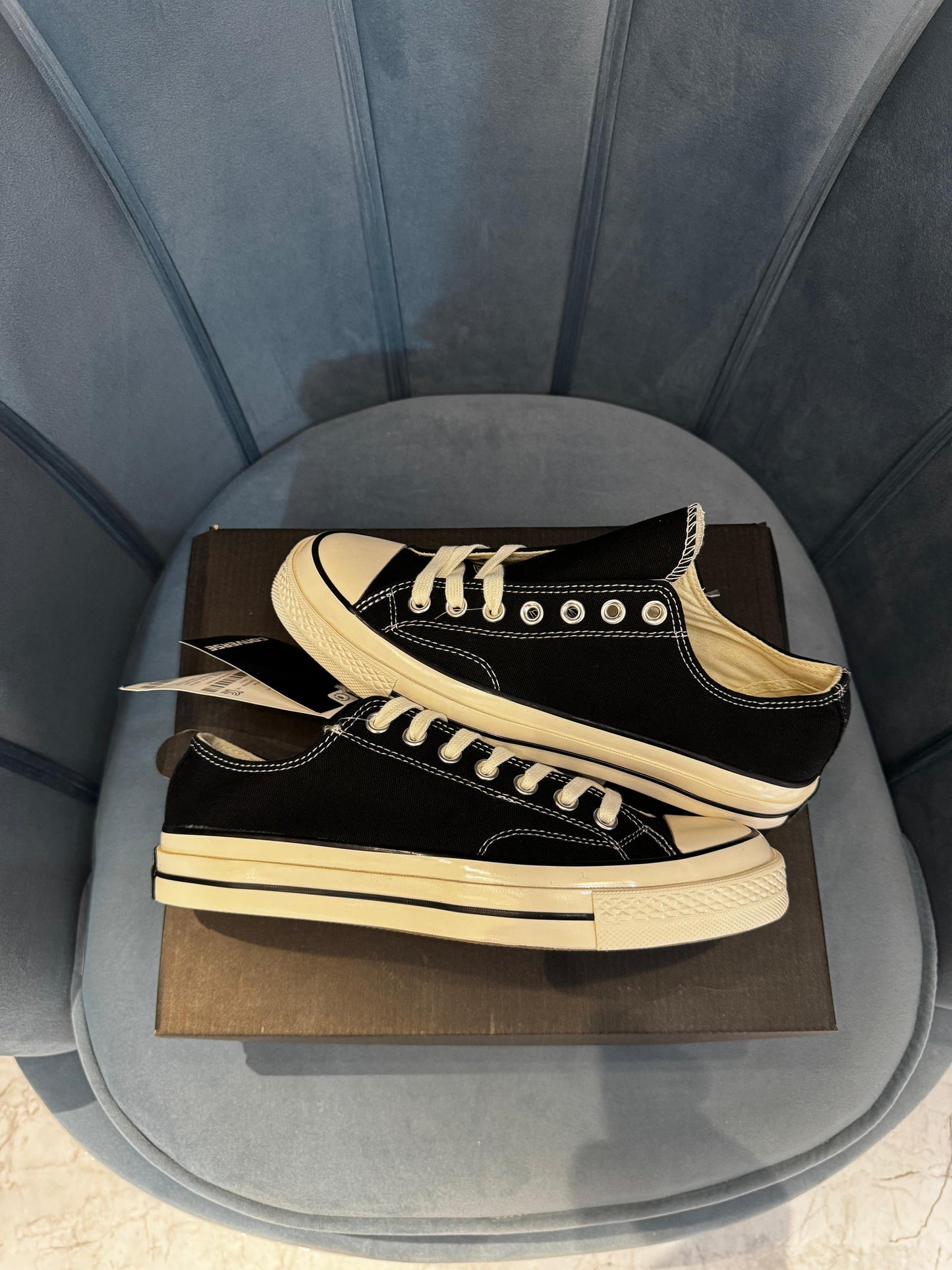 CONVERSE “CHUCK 70S LOW TOP BLACK”