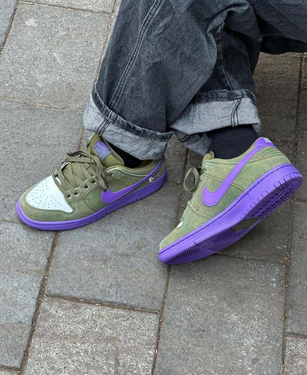 NIKE SB DUNK SNOOP DOGG