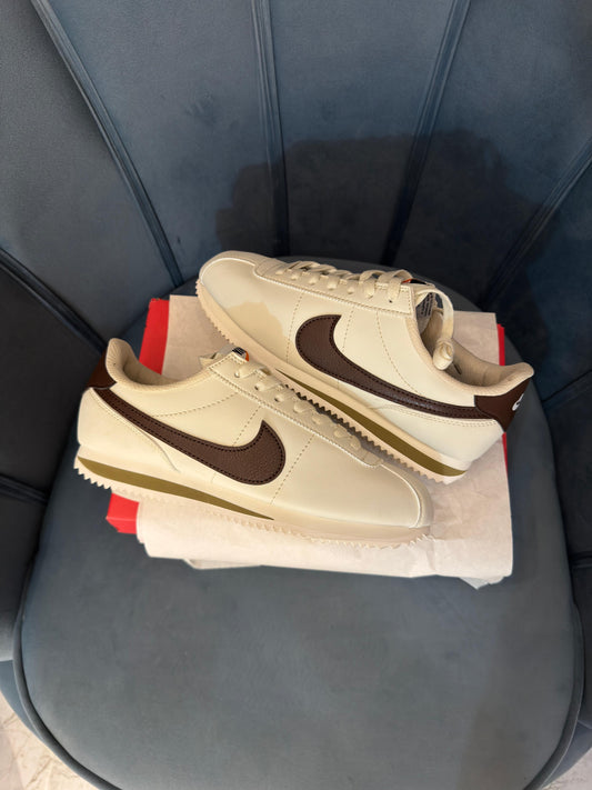 NIKE'' CORTEZ ''