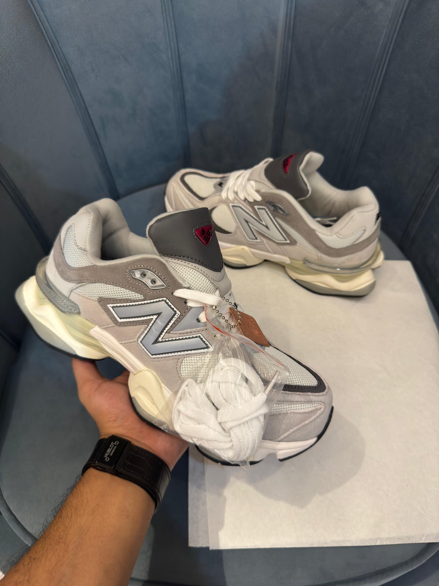 NEW BALANCE “9060 RAIN CLOUD GREY”