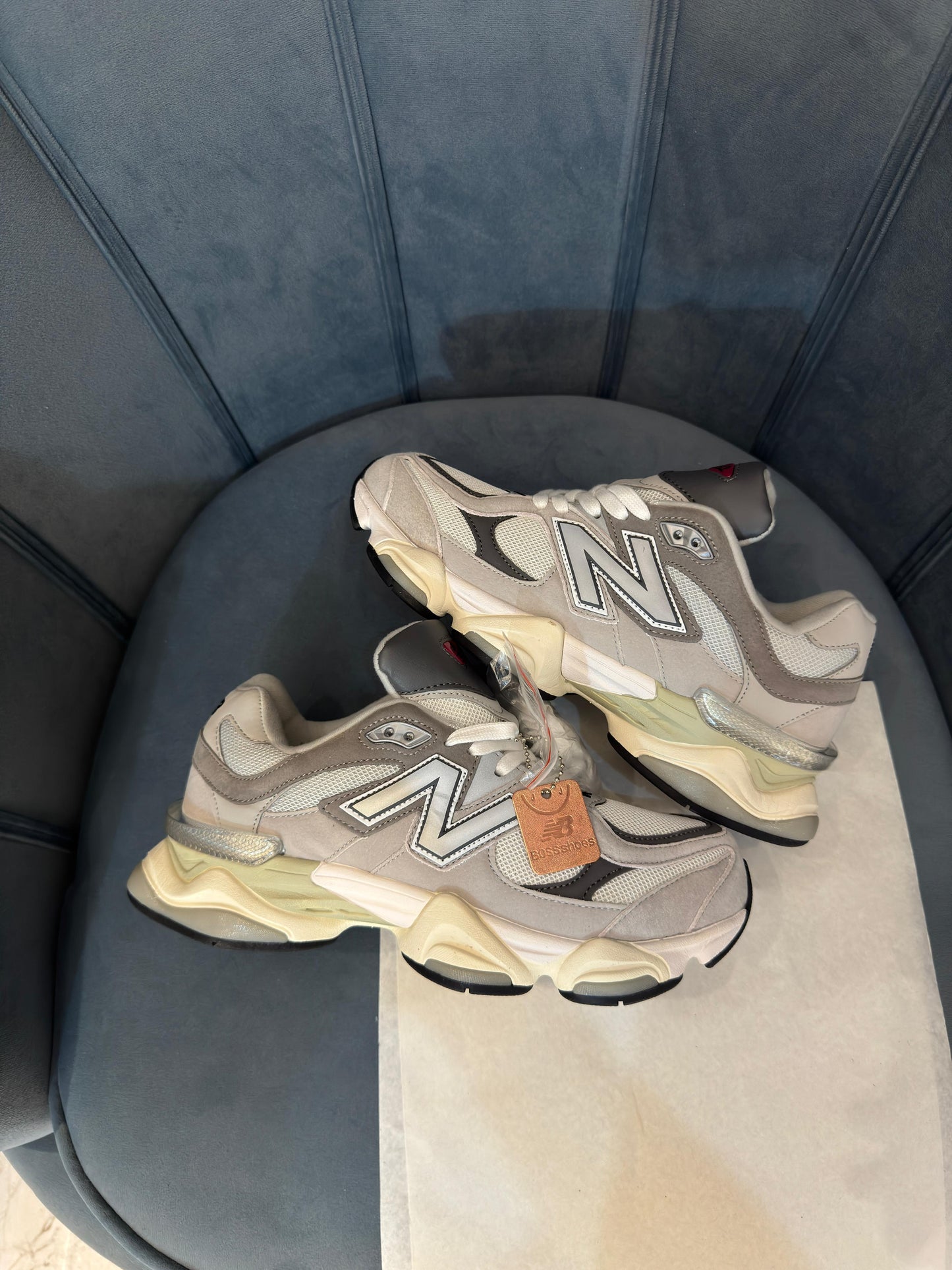 NEW BALANCE “9060 RAIN CLOUD GREY”