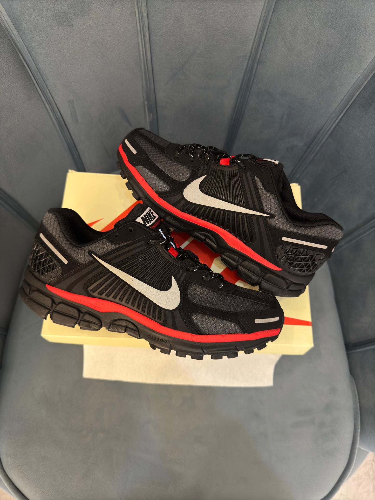 NIKE ''ZOOM VOMERO BRED SPIDER-MAN''