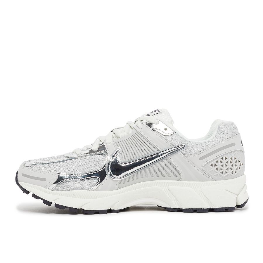 NIKE ''ZOOM VOMERO-5 METALLIC SILVER''