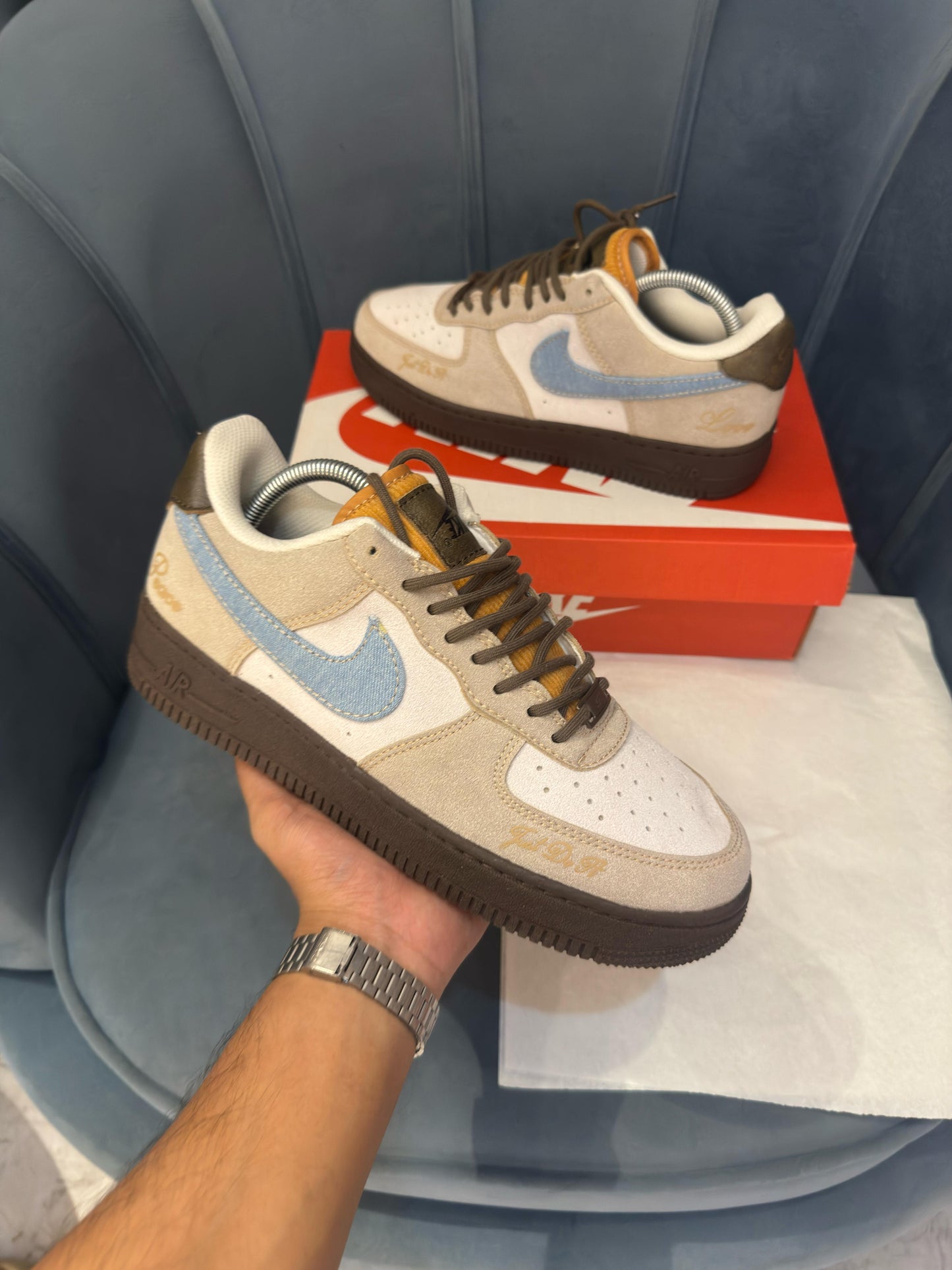NIKE ''AIRFORCE1 LOVE & PEACE''
