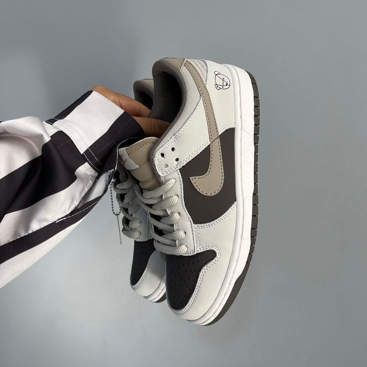 NIKE “SB DUNK OTOMO KOTSUHIRO D BRN”