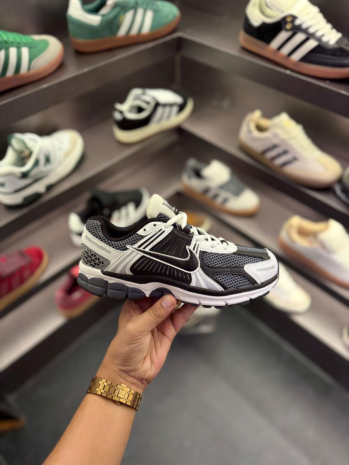 NIKE ''ZOOM VOMERO SUMMIT BLACK DARK GREY ''