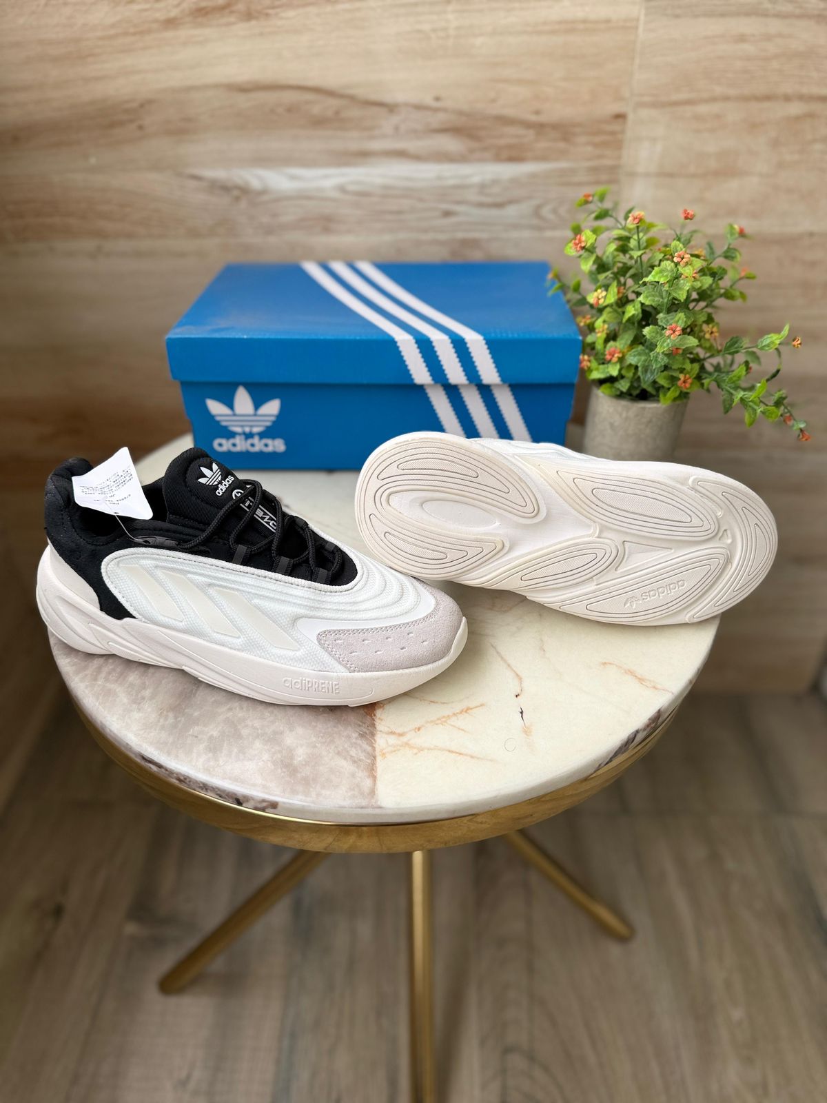 ADIDAS'' ORIGINALS OZELIA WHITE ''