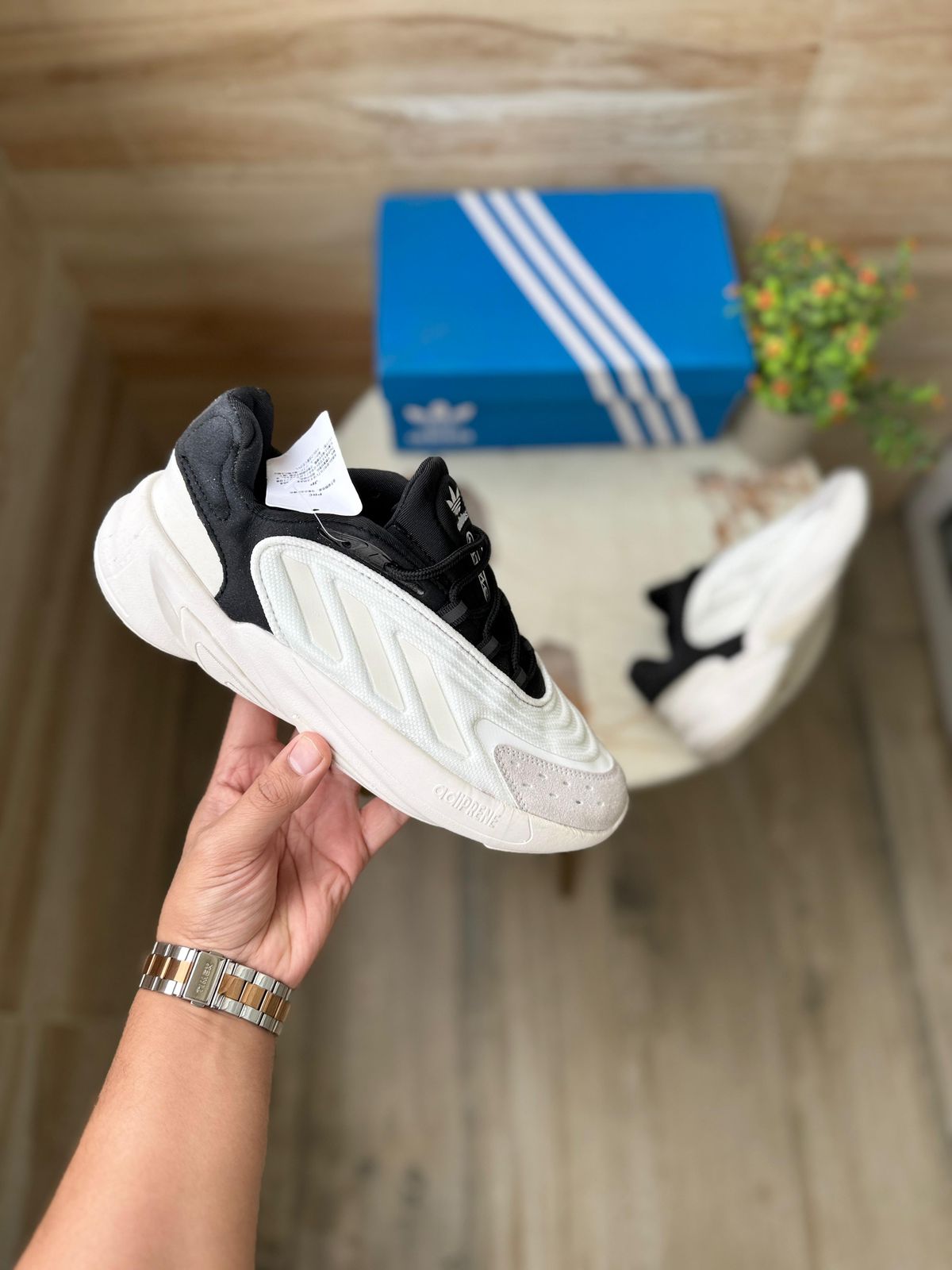 ADIDAS'' ORIGINALS OZELIA WHITE ''