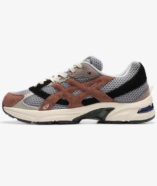 ASICS "NYC GEL HAL STUDIO"